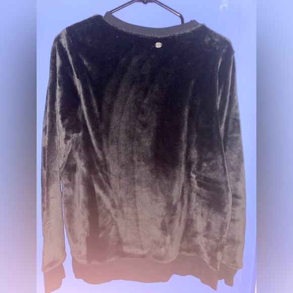 GAIAM Black Sweatshirt - Picture 2 of 2